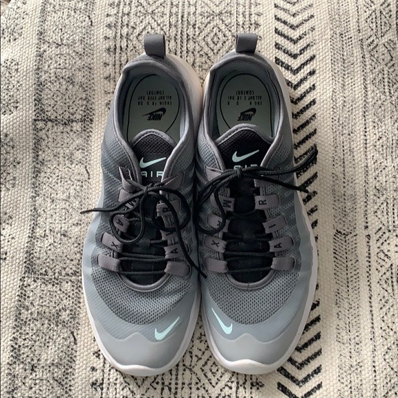 Nike Tennis Shoes - Picture 2 of 6